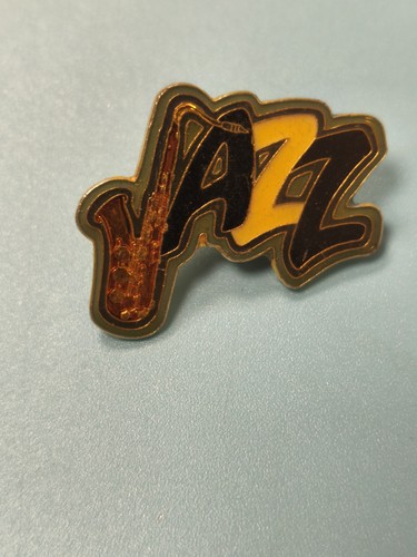 Pin vintage jazz - vintage, saxophone