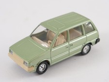 Solido n° 1216 NISSAN Prairie 1:43 en boite transparente de 1986