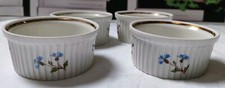 4 Ramequins Porcelaine