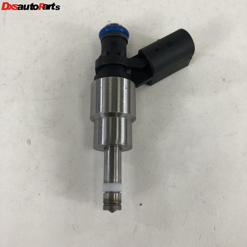 Fuel injector for - (one,