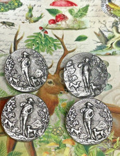 4 VENERY HUNTING Hunter Buttons and His Chien Embossed Decor