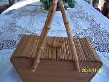 Ancien panier en bois et