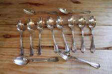 Ensemble de 12 cuillères à