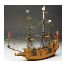 Mantua Model 778 La Couronne 1:98 (KIT) Model Making