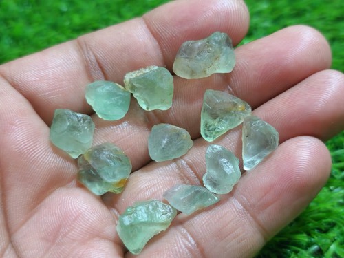 Fluorite verte naturelle - , brute