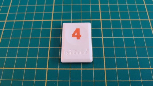 Tuile chiffre quatre - chiffre,