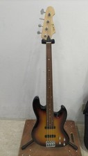 Guitare basse électrique