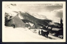 Old postcard VILLAR d'ARÊNE Htes Alpes SLED leaving the MAISON du VILLARD Restaurant