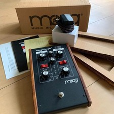 Moog Moogerfooger MF-103 12-Stage Phaser Analog Synth