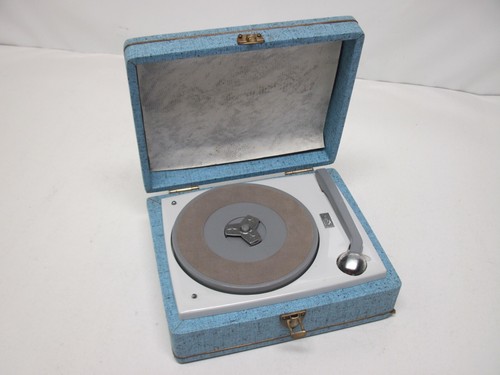 Ancien petit tourne disque - ancien,