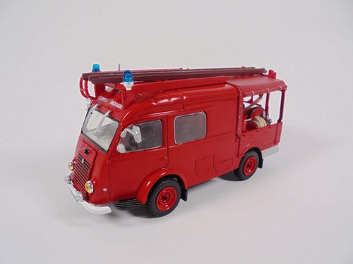 Véhicule pompiers renault - pompiers,