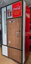 Distributeur automatique Coca-Cola mécanique année 1970