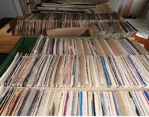 100 disques vinyles - 100,