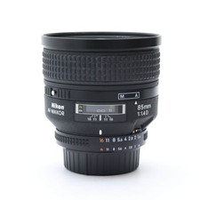 Nikon AF Nikkor 85mm F/1.4D IF #402