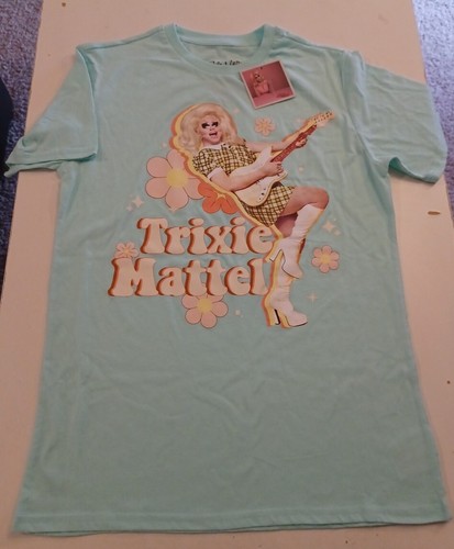 Trixie mattel drag - trixie, queen