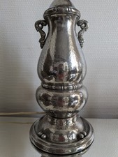 Lampe de table en étain