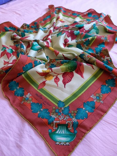 Superbe foulard must - foulard,
