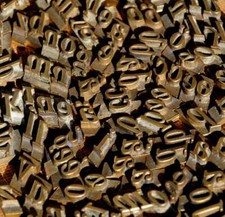 Lot de caractères à dorer