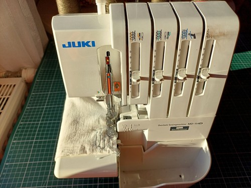 Surjeteuse juki - surjeteuse,