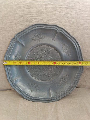 Plat étain - plat,