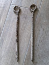 piquets d'ancrage pitons à