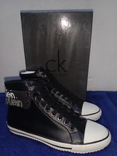 baskets Calvin Klein. Taille