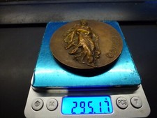 belle et grosse médaille