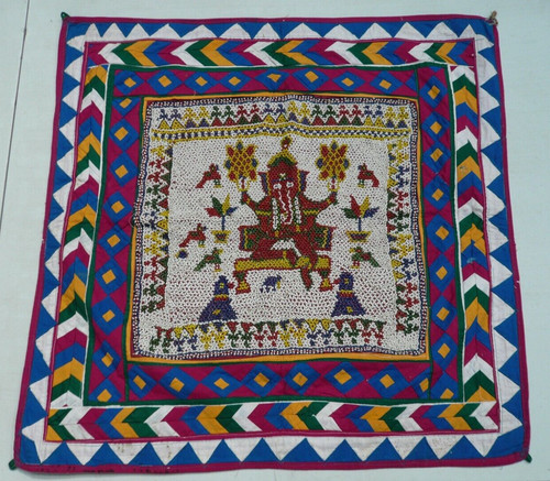 Ancien tissu brodé perles - ancien, de