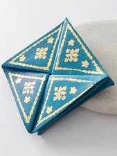 Porte-monnaie en cuir marocain,  artisanal pliable et décoré main – Authentique 