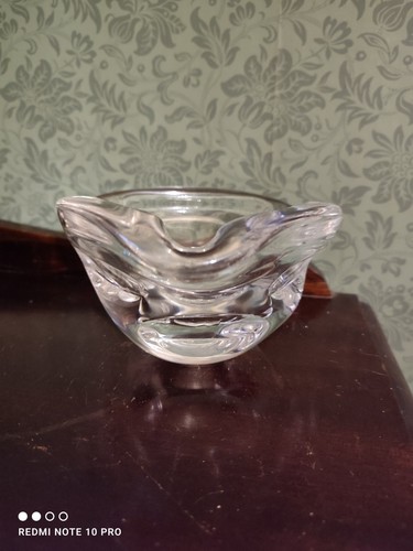 Cendrier triangulaire en - cendrier,