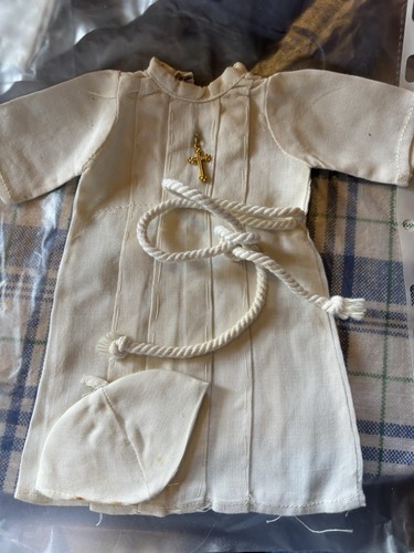 Vêtements pour poupée
