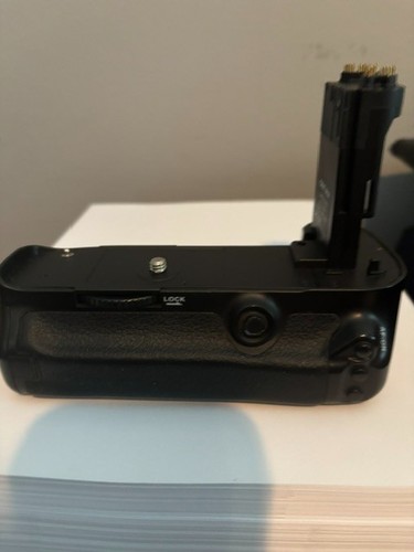 Canon vertical battery - canon,