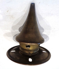 Casque à pointe, spikehelmet