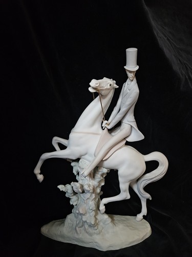 Lladro man horse 4515g - man, on