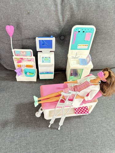 Barbie lot poupée mobilier - lot,