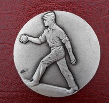 MÉDAILLE PÉTANQUE BOULES