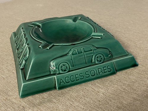 Automobilia automobile - automobilia,