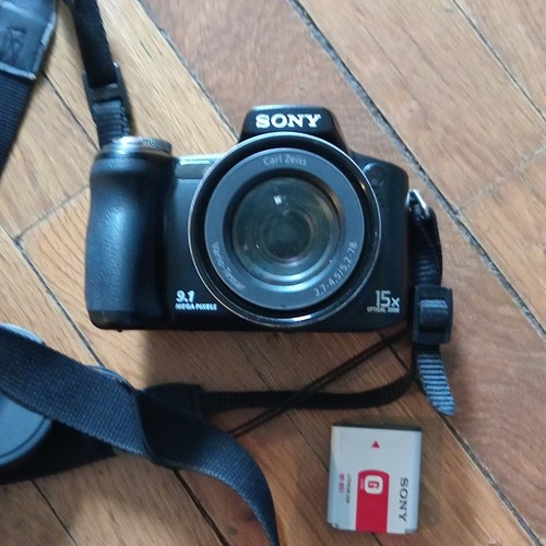Sony cyber shot dsc h50 - cyber-shot, 9,1