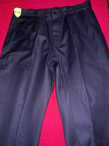 Ancien pantalon bleu - , de
