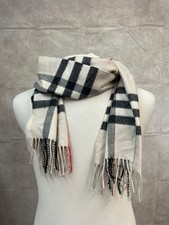 Burberry 100% Cashmere 168 x 30cm/66.1 x 11.8in Fringe Unisex Scarf