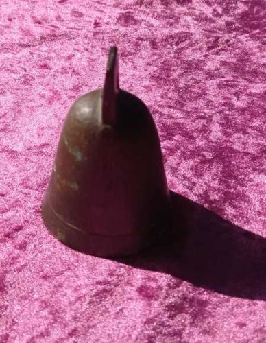 Ancienne cloche vache - vache, en