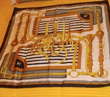 Carré Hermès soie 90 modèle