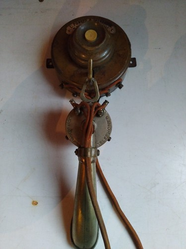 Téléphone ancien - téléphone, de