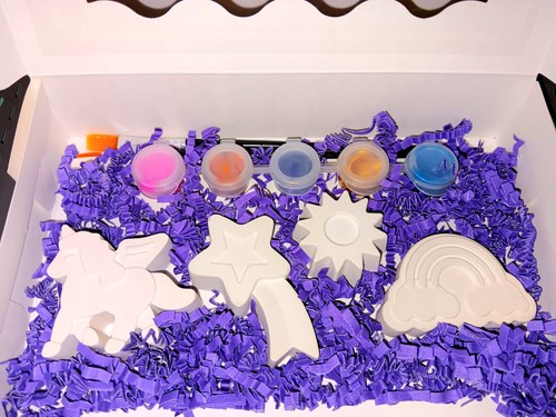 Unicorn and rainbow theme - rainbow,