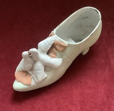 Antique cookie shoe / shoe, with used doves, M