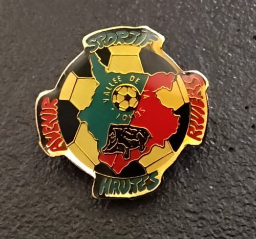 Pin sport football - pin’s,