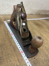 rabot Métallique, Este N.4