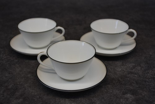 Lot anciennes tasses en - tasses,