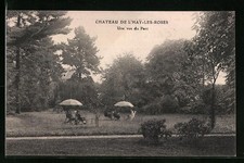Old postcard L'Hay-les-Roses, Le Chateau - A view of the Park 