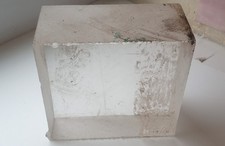 Plexiglass 8*7.5 cm, thickness 3.7 cm